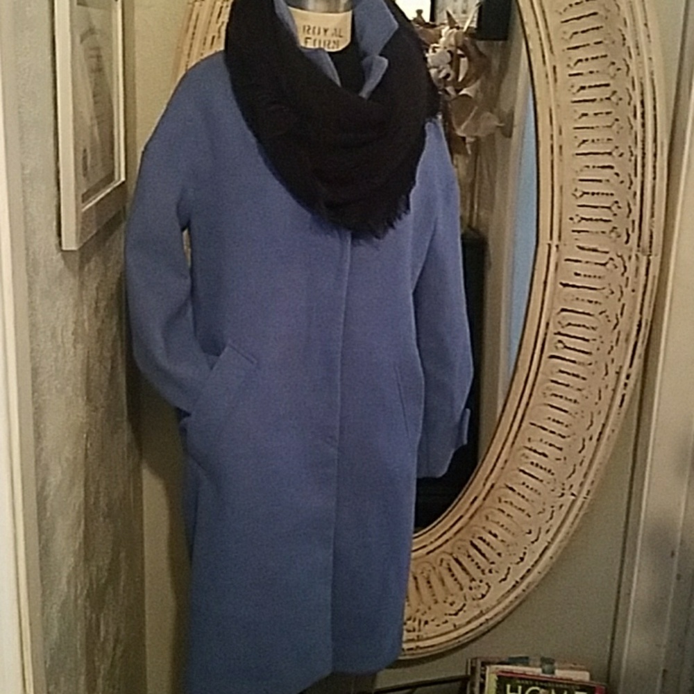 Canarry Blue coat